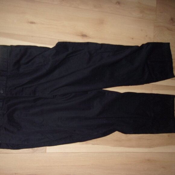🌟 size 42 x 30  mens black casual dress pants gently used preowned - Picture 4 of 5